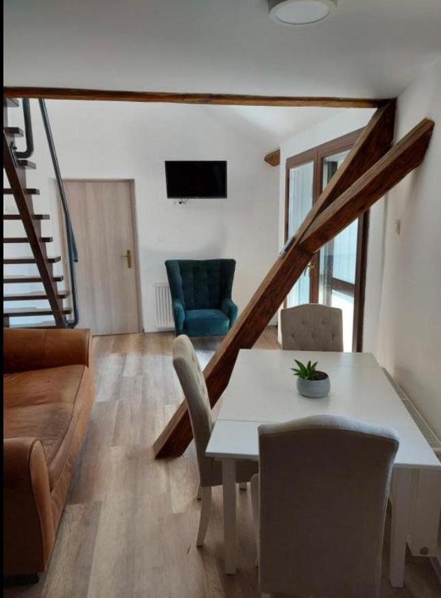 Jokai Apartman Komárno Екстериор снимка